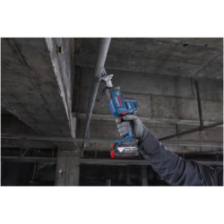 Scie sabre GSA 18V-24 2 lames Solo en L-Boxx