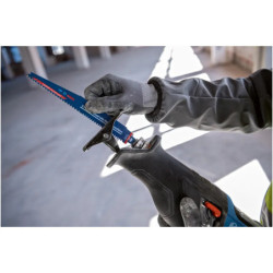 Scie sabre GSA 18V-28 Solo (en boite en carton)