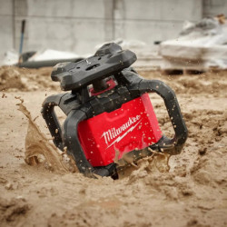 Lasers rotatifs M18 RLOH600-201C One key rouge horizontal 600M 18V 1 batterie 2Ah + chargeur coffret