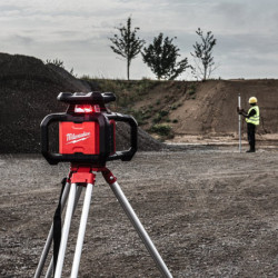 Lasers rotatifs M18 RLOH600-201C One key rouge horizontal 600M 18V 1 batterie 2Ah + chargeur coffret